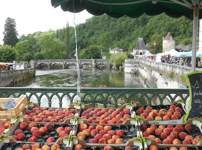 ベッド・アンド・ブレックファスト L'auberge Abjat-sur-Bandiat